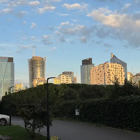 Metro Plocka Apartman Varsó